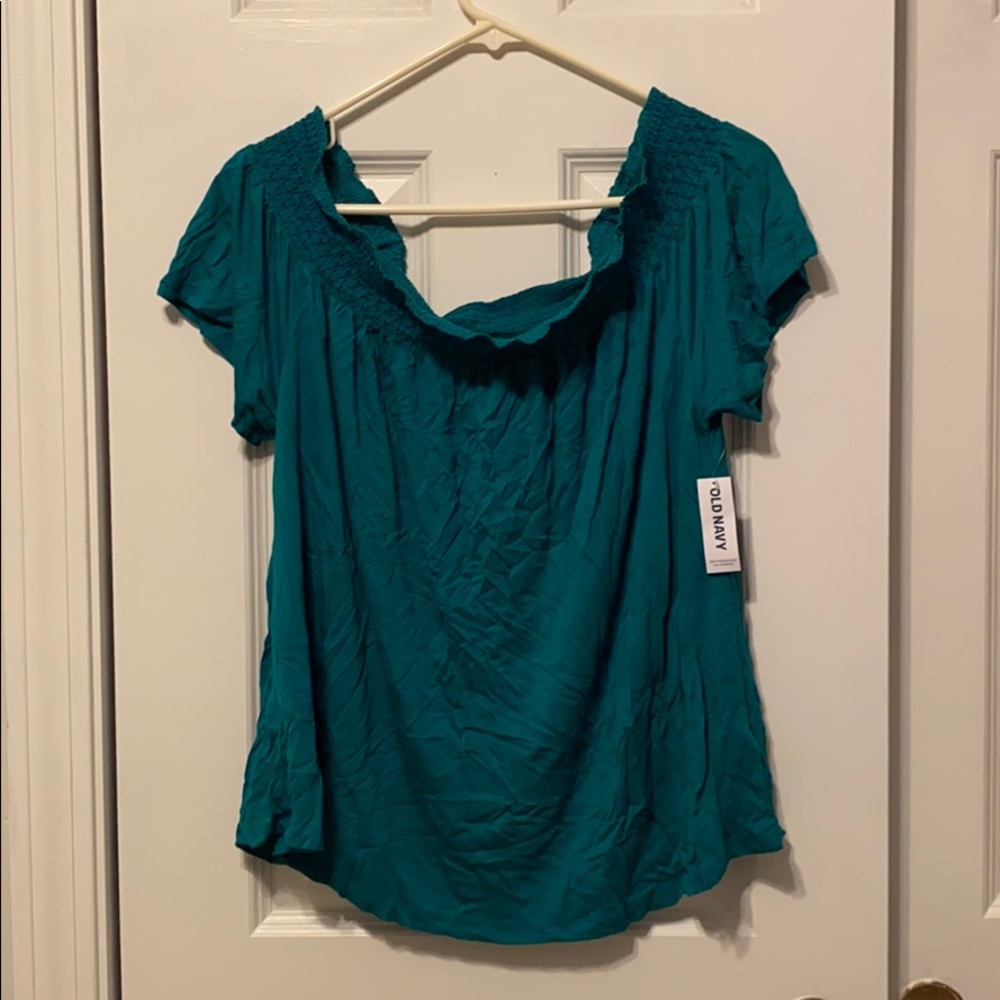 Off the shoulder short sleeve